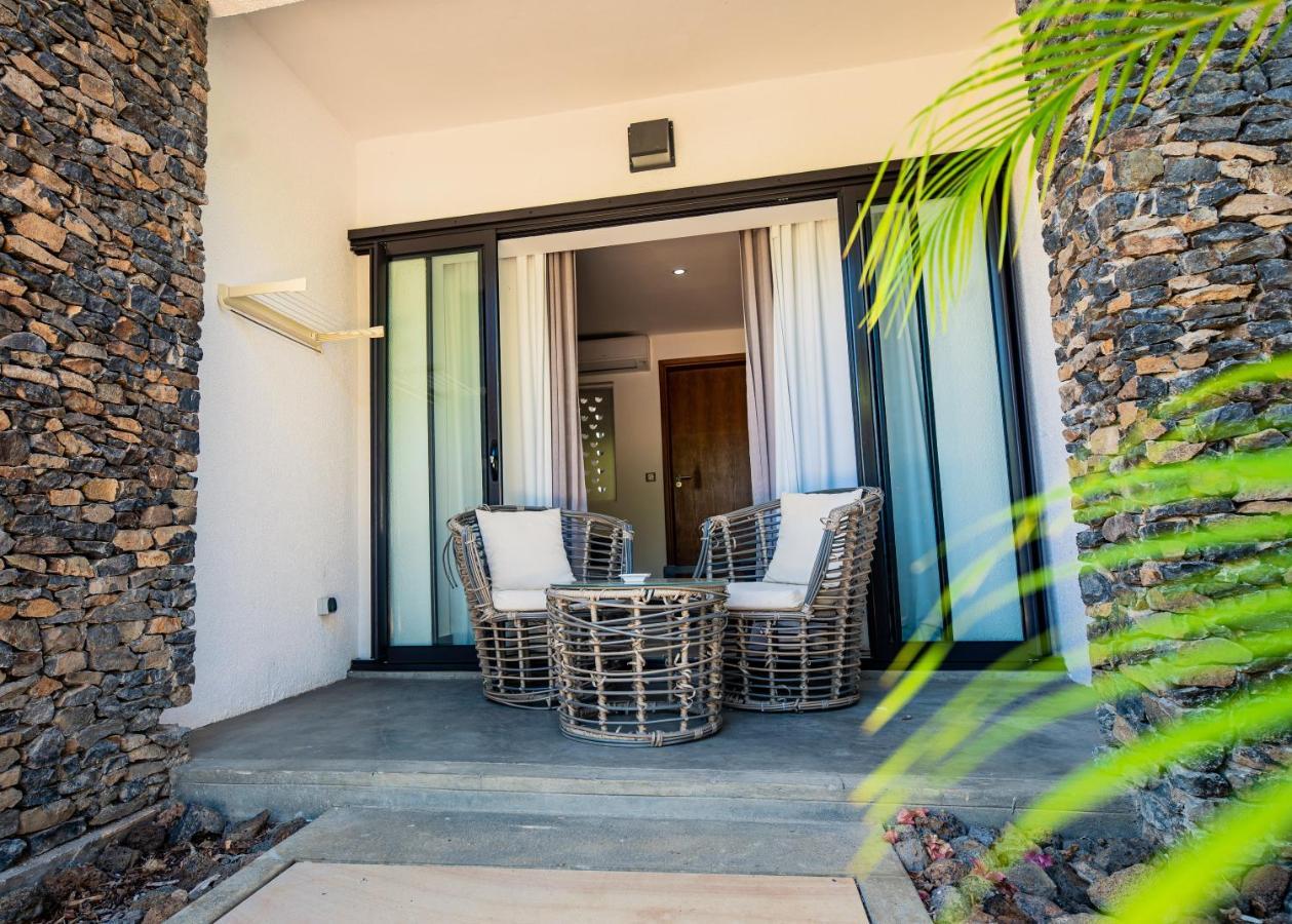 Toparadis Guest House Pereybere Beach Bagian luar foto