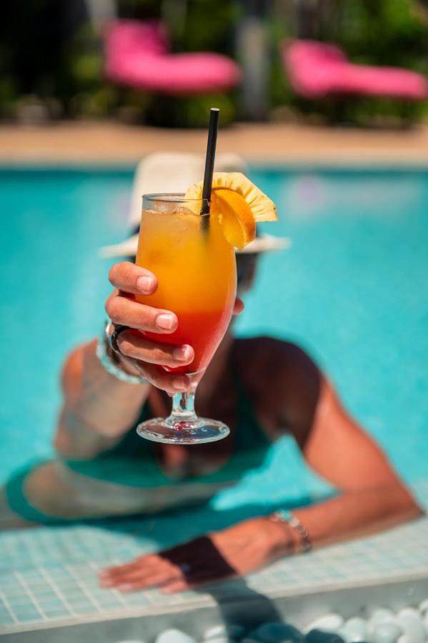Toparadis Guest House Pereybere Beach Bagian luar foto