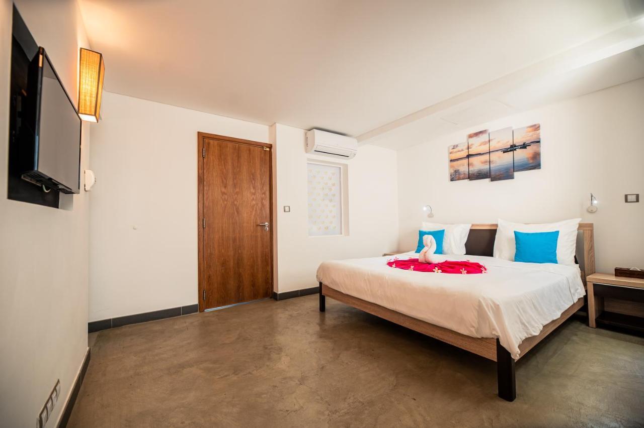 Toparadis Guest House Pereybere Beach Bagian luar foto