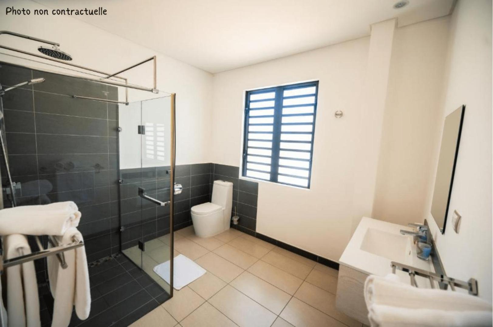 Toparadis Guest House Pereybere Beach Bagian luar foto