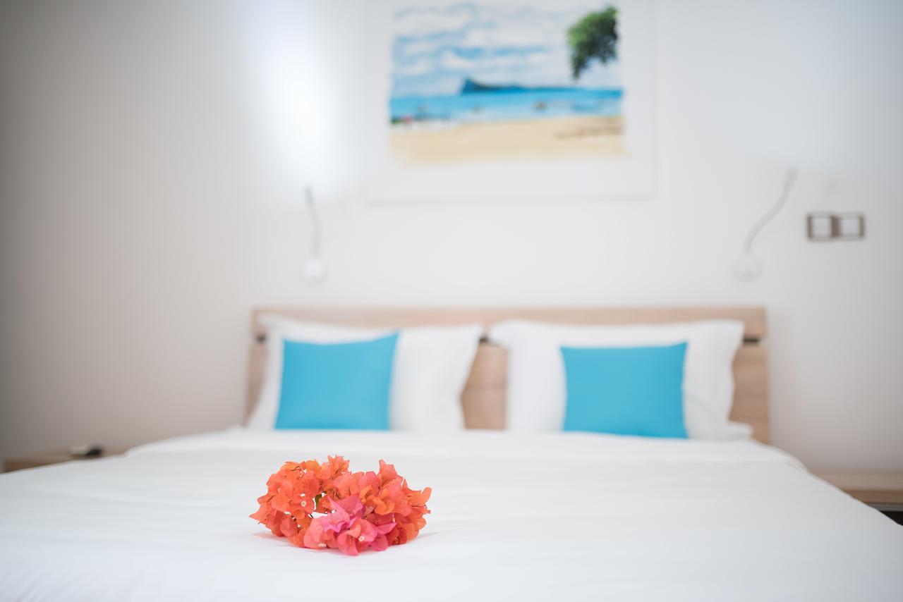 Toparadis Guest House Pereybere Beach Bagian luar foto