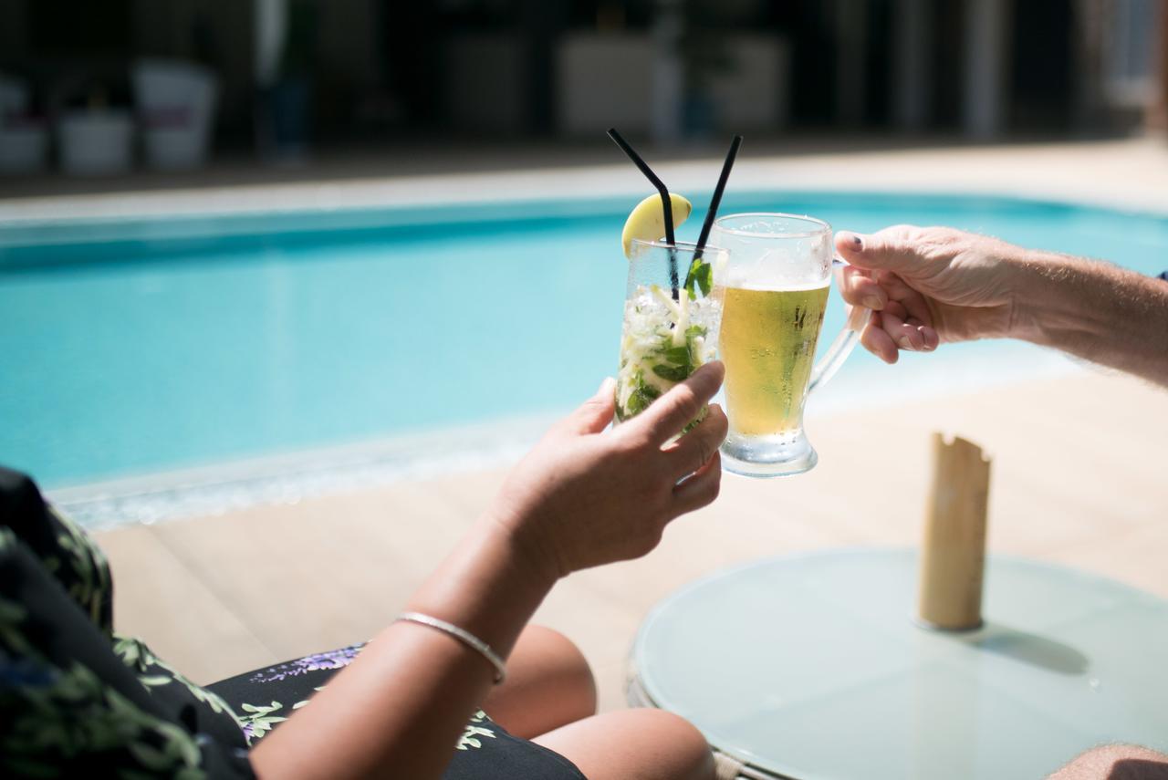 Toparadis Guest House Pereybere Beach Bagian luar foto