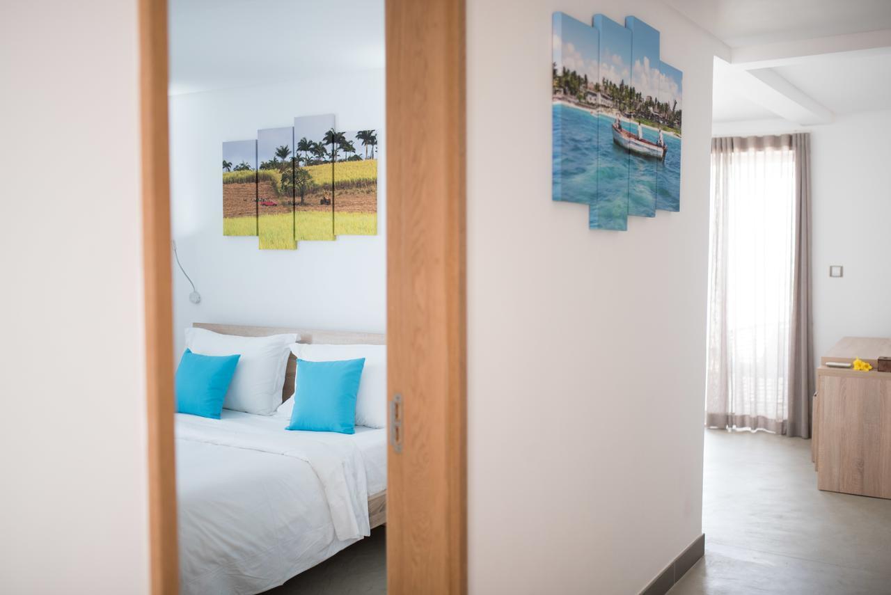 Toparadis Guest House Pereybere Beach Bagian luar foto