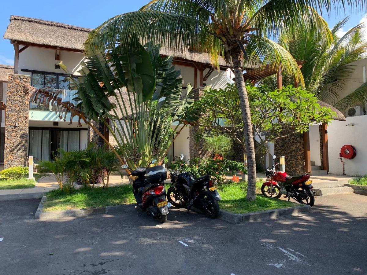 Toparadis Guest House Pereybere Beach Bagian luar foto